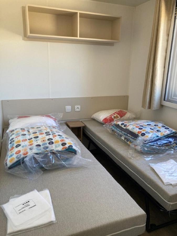 Mhvacances Louent Plusieurs Mobilhomes Dans Camping 4 Etoiles A 200M De La Plage Et Cure Thermale 卡内 外观 照片