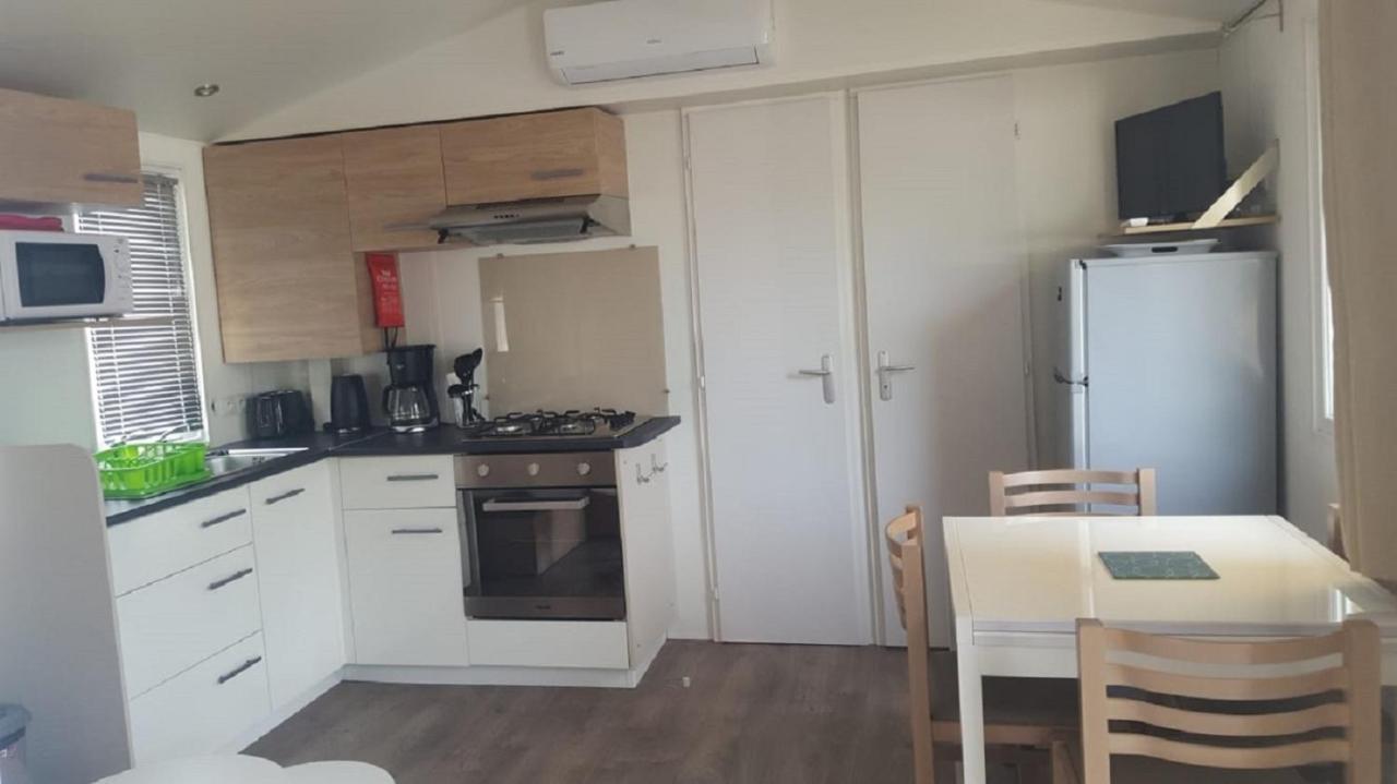 Mhvacances Louent Plusieurs Mobilhomes Dans Camping 4 Etoiles A 200M De La Plage Et Cure Thermale 卡内 外观 照片
