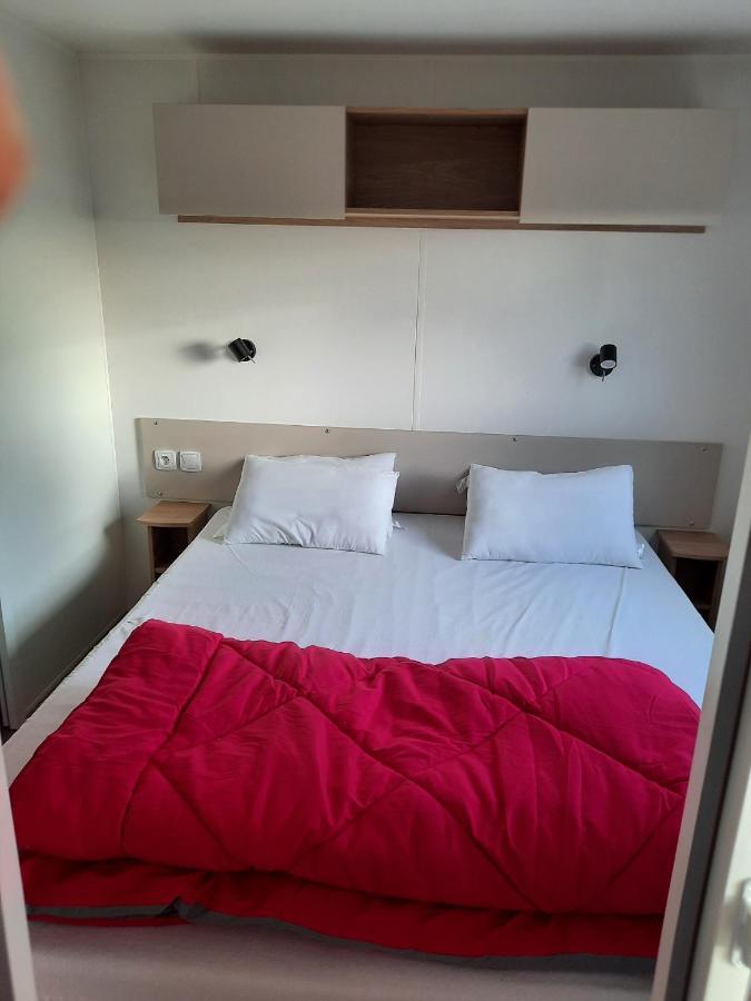 Mhvacances Louent Plusieurs Mobilhomes Dans Camping 4 Etoiles A 200M De La Plage Et Cure Thermale 卡内 外观 照片